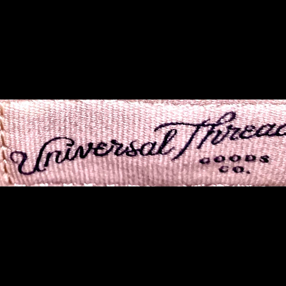 Universal thread mini purse